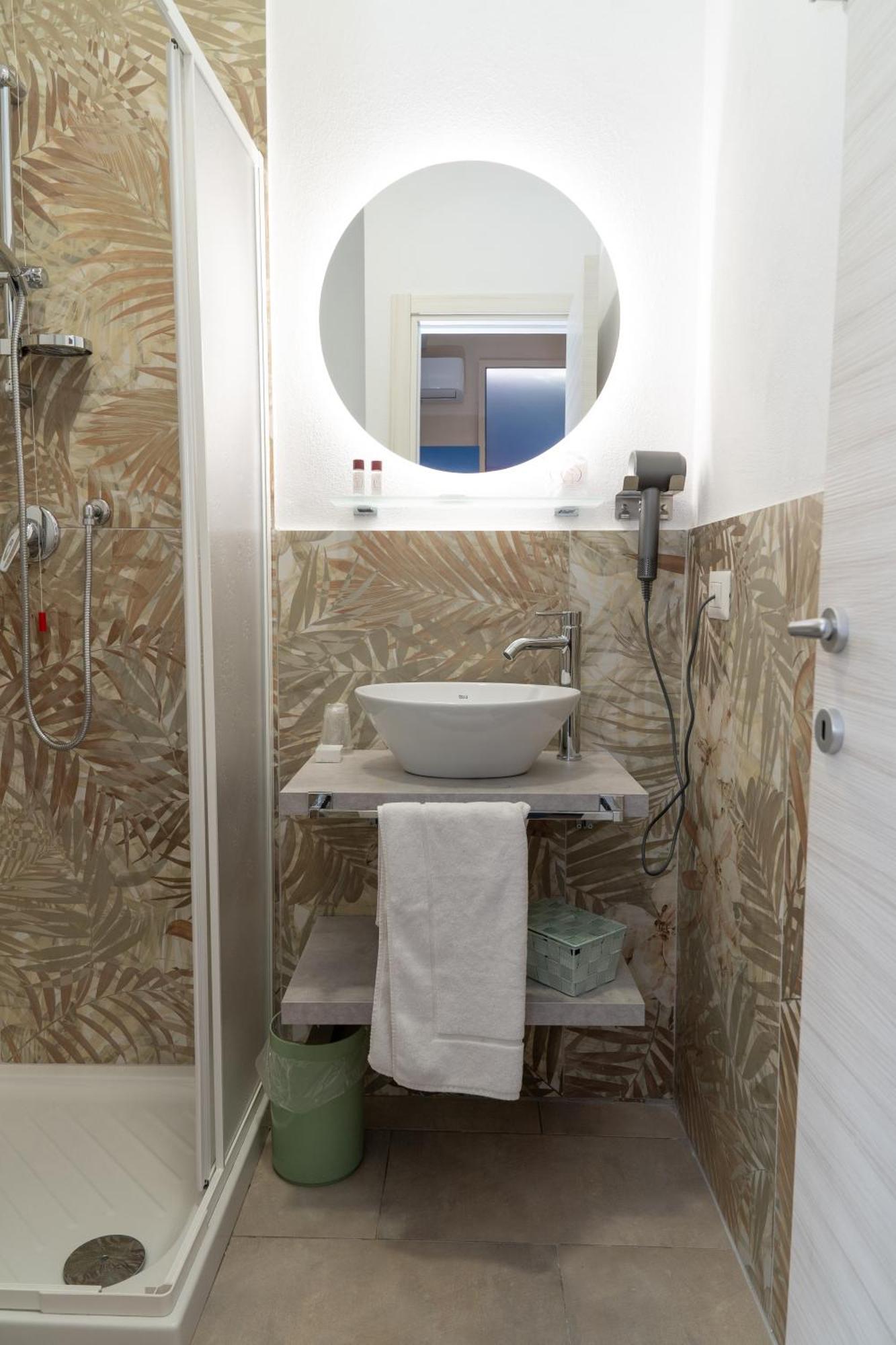 The Sun Hotel Boutique Napoli Luaran gambar